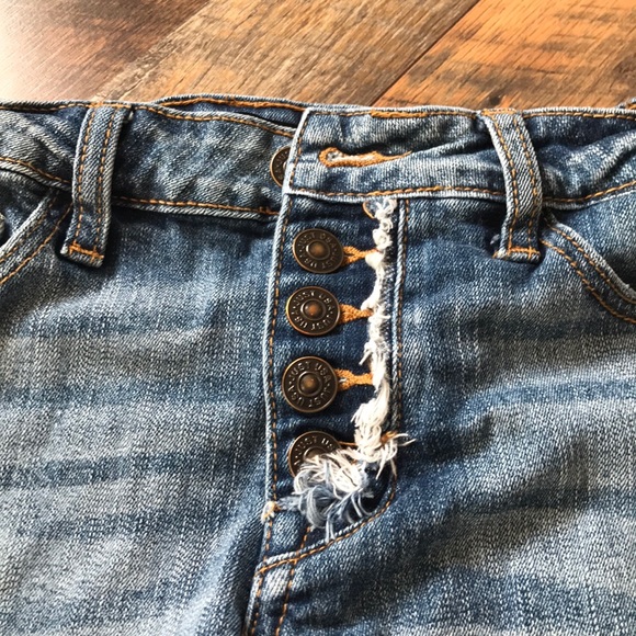 High rise shorts - Picture 2 of 5